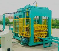 廣西全自動空心水泥磚機(jī)發(fā)貨現(xiàn)場